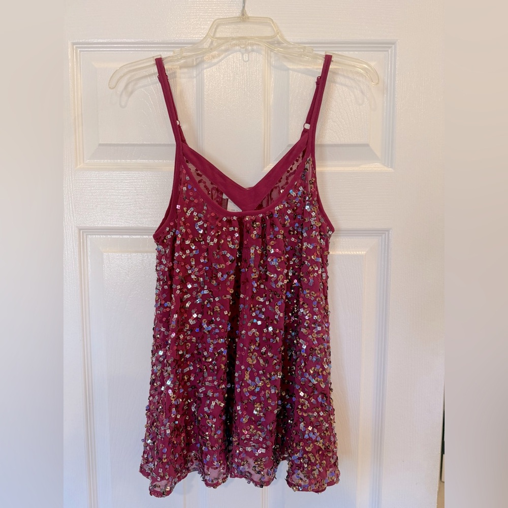 Sequin wine-red swing top